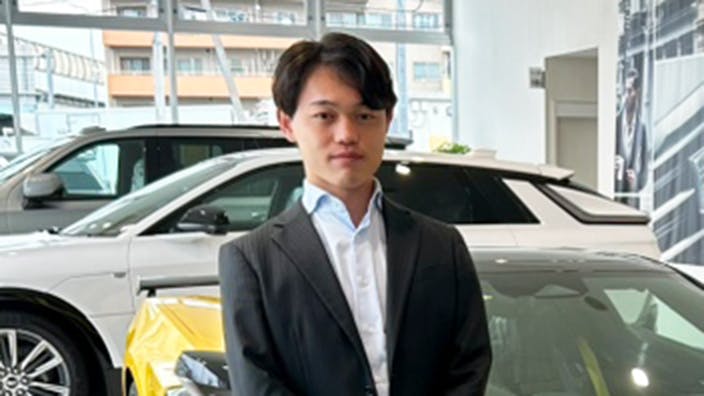 ジープ、キャデラック、シボレー車の販売